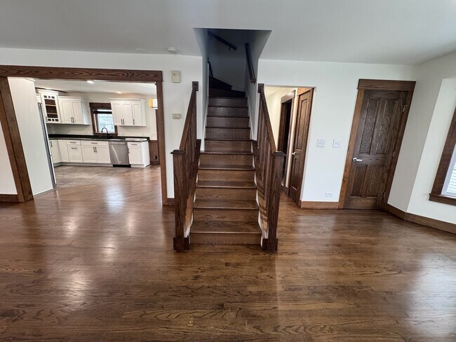 Building Photo - 754 Spring Rd