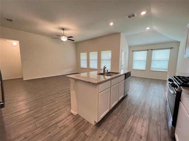 Building Photo - 1450 Acmite Ave