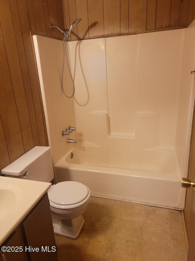 Building Photo - 3809 Symi Cir