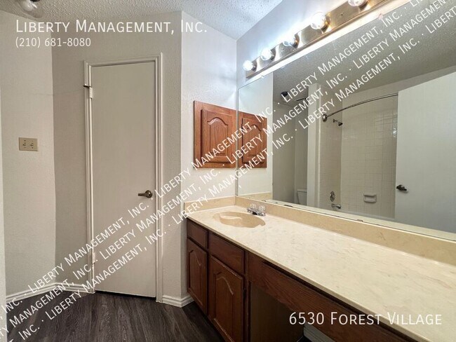 Building Photo - 6530 Forest Village