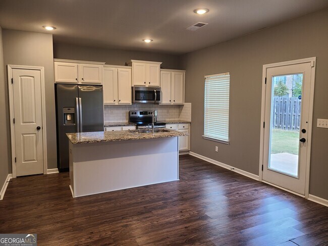 Building Photo - 11906 Brightside Pkwy