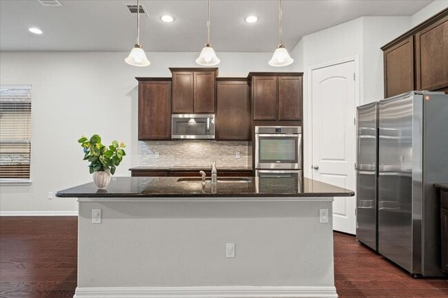 Building Photo - 811 Wilson Ranch Pl