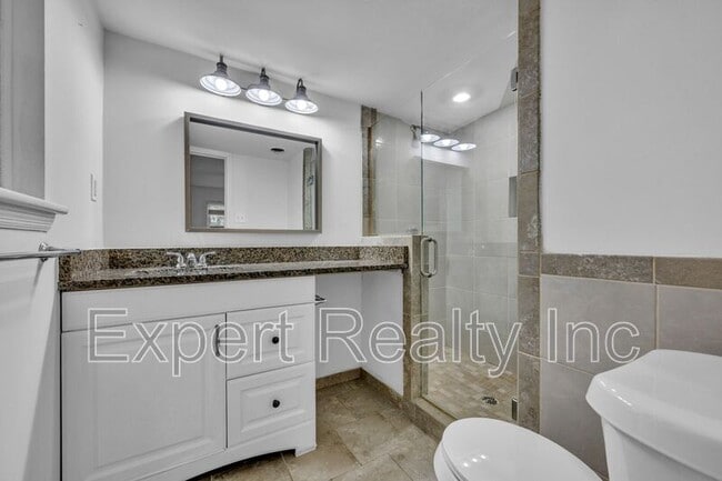 Building Photo - 2076 Montreat Cir