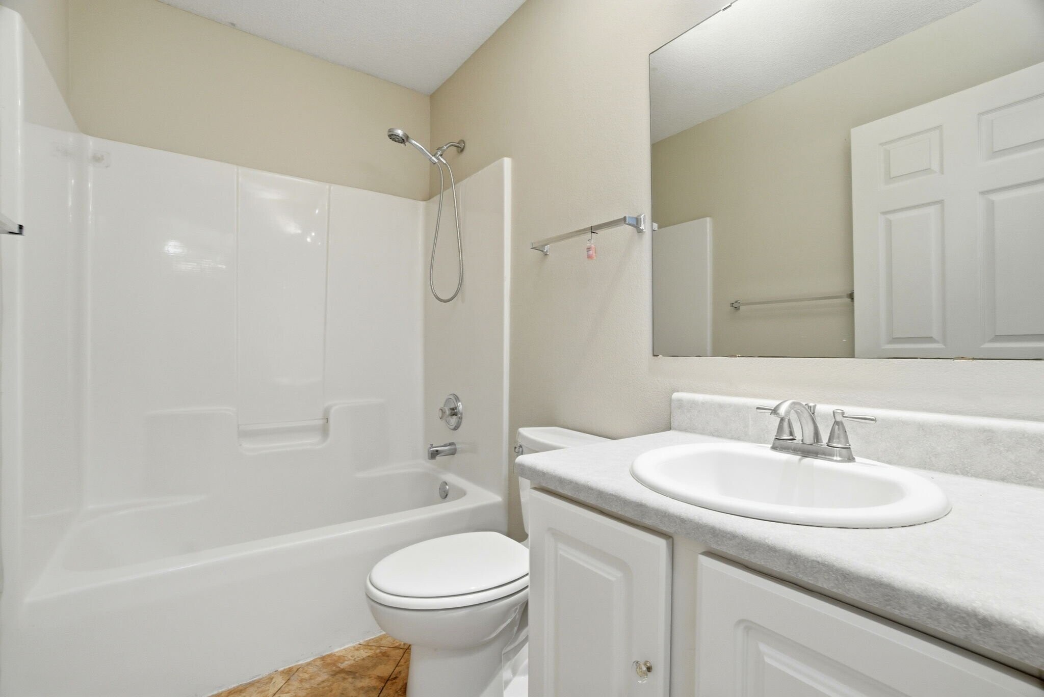 Building Photo - 3315 Bauer Rd