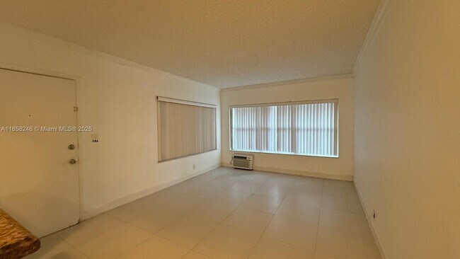 Building Photo - 9241 Collins Ave