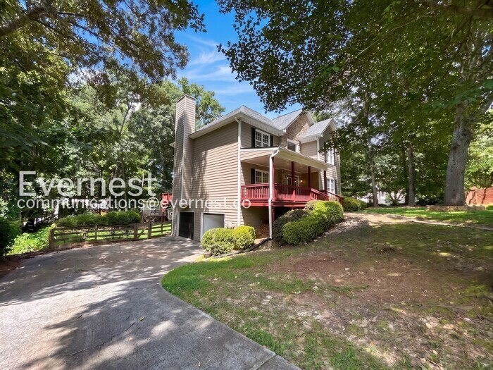 Building Photo - 5950 Henley Dr