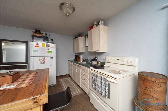 Building Photo - 170-53 Ohio Ave