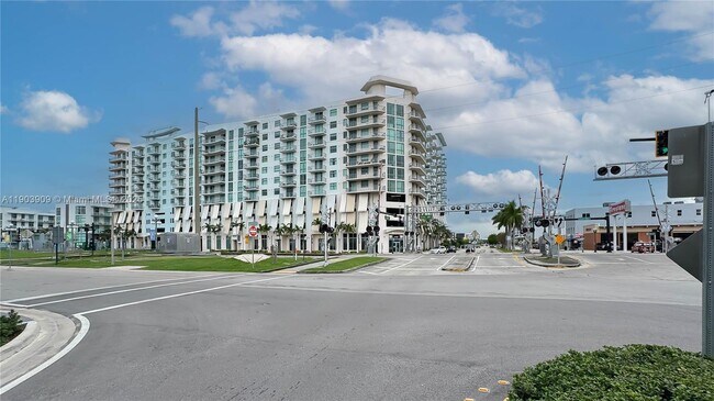 Building Photo - 140 S Dixie Hwy