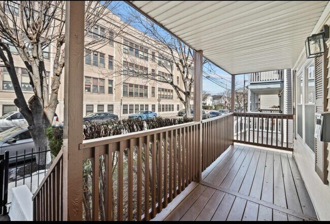 Building Photo - 334-336-336 Halladay St