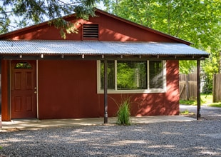Building Photo - Charming Foresthill Cottage