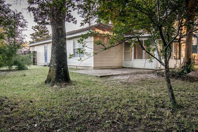 Building Photo - 3/2 located in Ft. Walton Beach