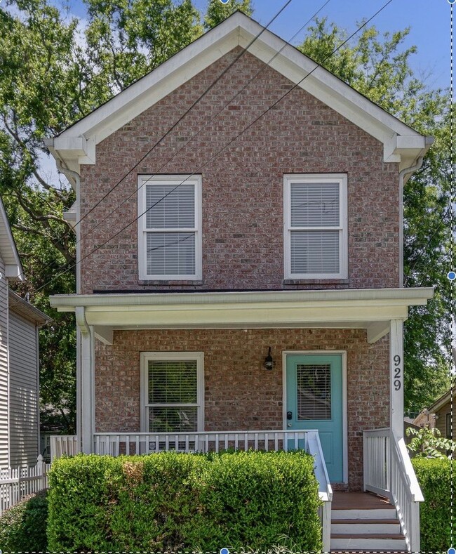 Building Photo - Home in Heart of Music City! Walkable to t...