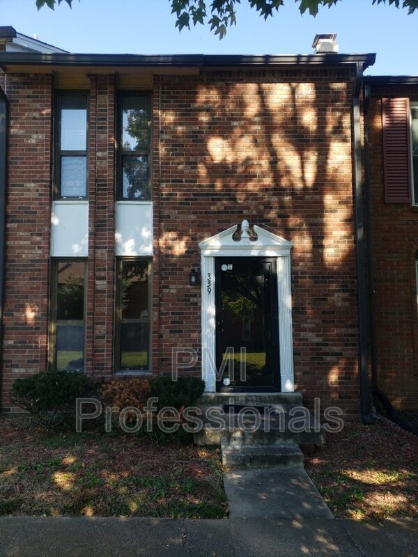 Building Photo - 339 Huntington Ridge Dr