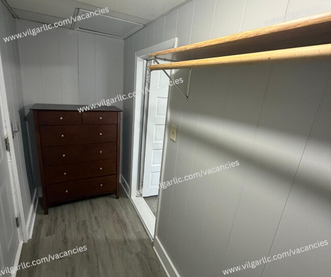 Building Photo - 4200 Jefferson St