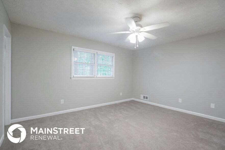 Building Photo - 141 Dogwood Ct