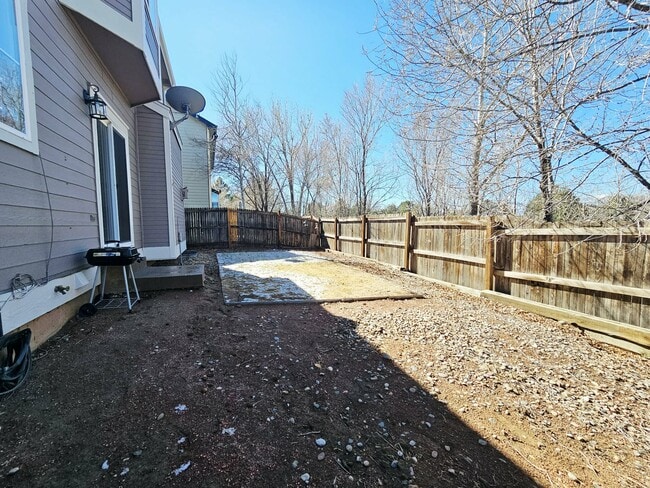 Building Photo - 6810 Shore View