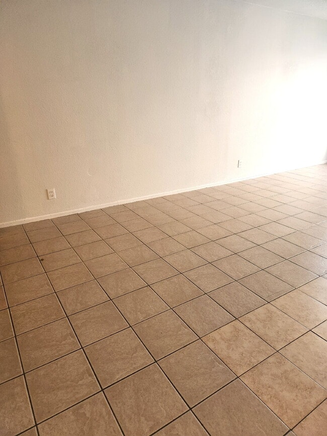 Building Photo - FIRST FLOOR LIVING WITH OPEN KITCHEN, DEN & CARPORT – GCU ACCESS