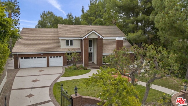 Building Photo - 4055 Nogales Dr