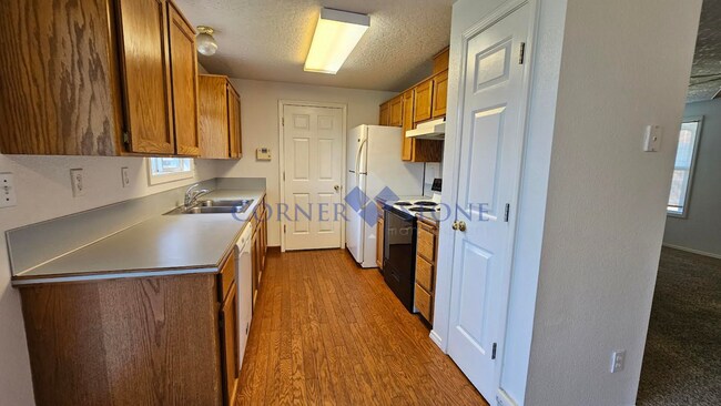 Building Photo - Cozy Nampa Home with Fenced Yard!