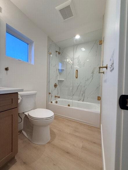 Building Photo - 6647 Delbarton St