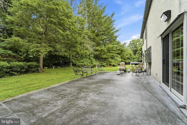 Building Photo - 315 Pheasant Hill Dr