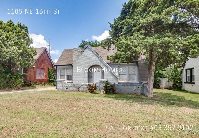 Building Photo - 1105 NE 16th St