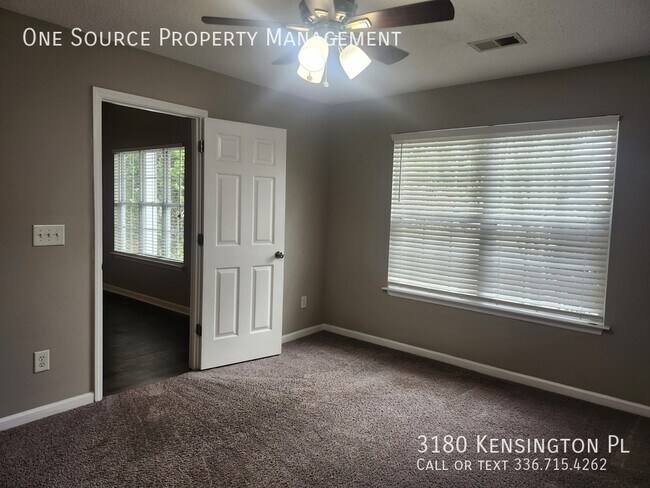 Building Photo - 3180 Kensington Pl