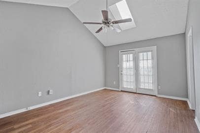 Building Photo - 804 Custer St