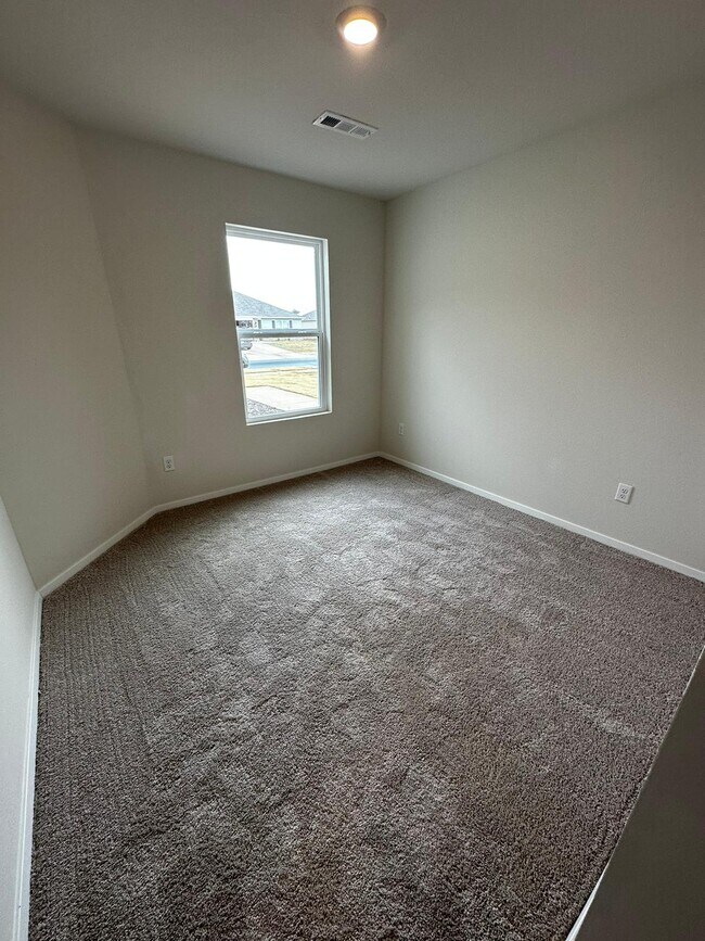 Building Photo - 1402 S Blandford St