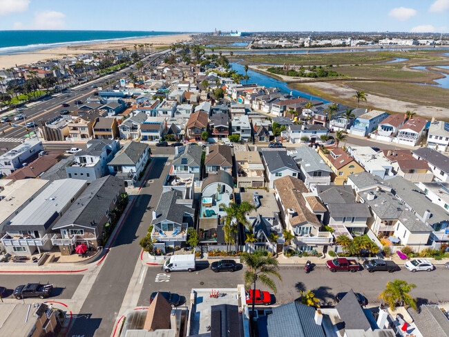 Building Photo - 219 Colton St