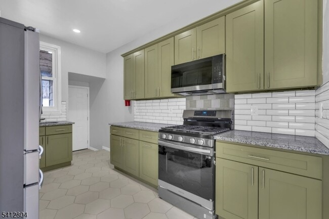 Building Photo - 123 Dodd St