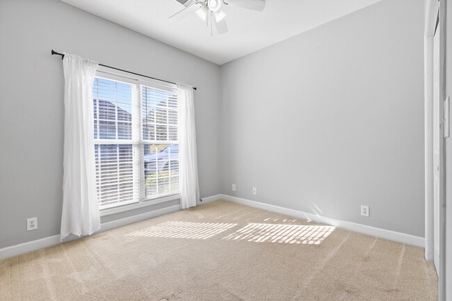 Building Photo - 1711 Piedmont Dr.