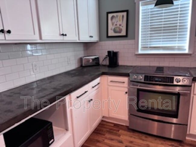 Building Photo - 1506 N Alleghaney Ave