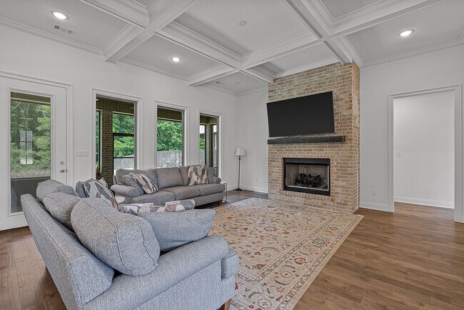 Building Photo - Rare Executive Rental in Desirable South J...