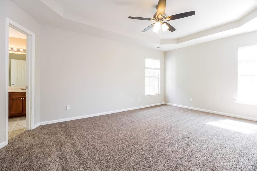 Building Photo - 409 Pyracantha Dr