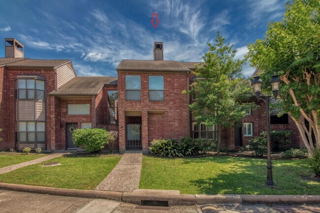 Building Photo - 7447 Cambridge St