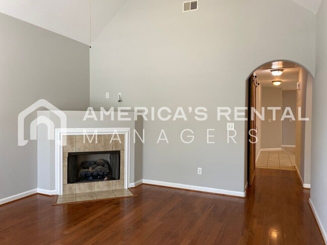 Building Photo - Townhome for Rent in Bessemer!  View with 48 Hours Notice!