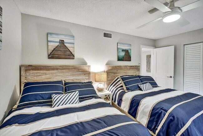 Building Photo - 6046 W Peppertree Way