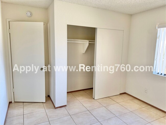 Building Photo - Beautiful and Spacious 3 Bedroom 2 Bathroo...