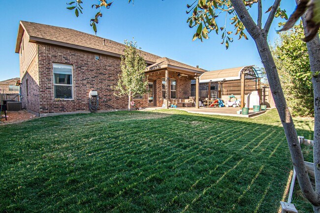 Building Photo - 6715 Hall of Fame Blvd