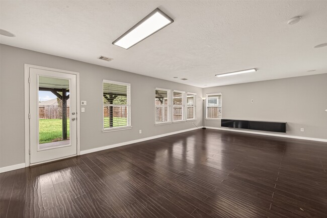 Building Photo - 18302 Walden Gate Ln
