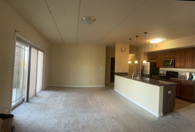 Building Photo - 77 N Wolf Rd