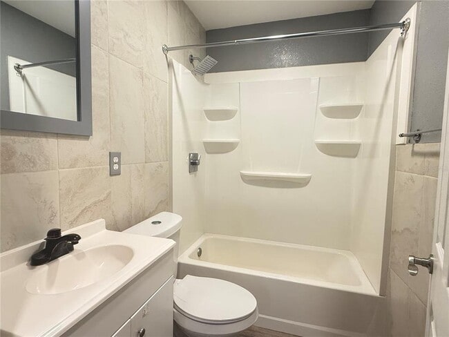 Building Photo - 644 Indiana St