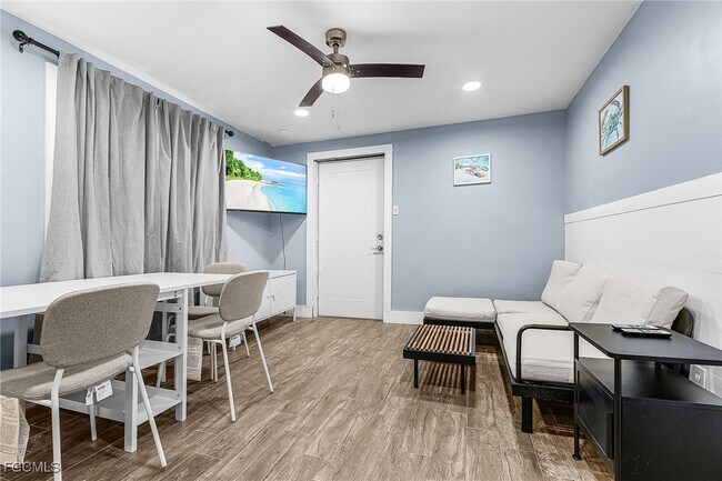 Building Photo - 135 Delmar Ave