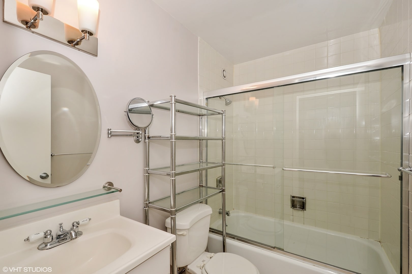 Building Photo - 211 E Ohio St