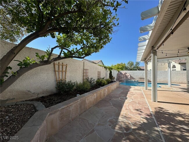 Building Photo - 7944 Quail Harbor St