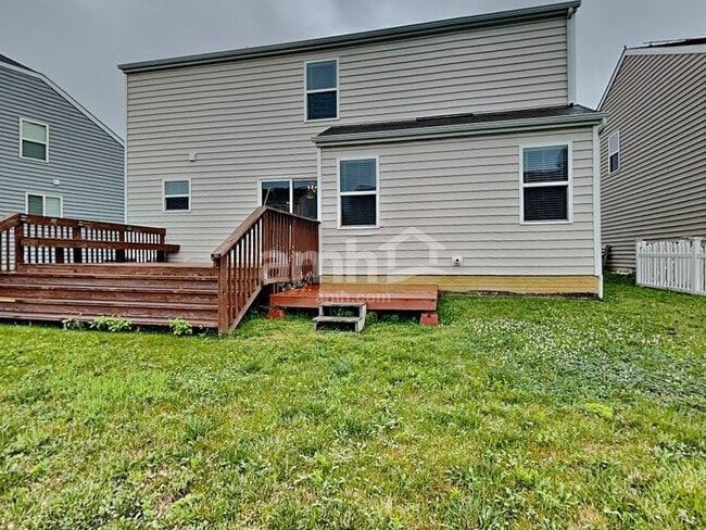 Building Photo - 9073 Bunker Hill Way