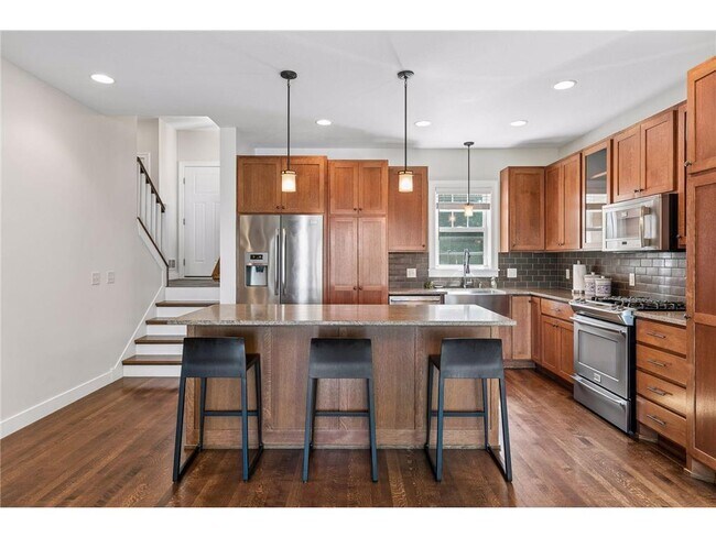 Building Photo - 1161 Elmwood Ave