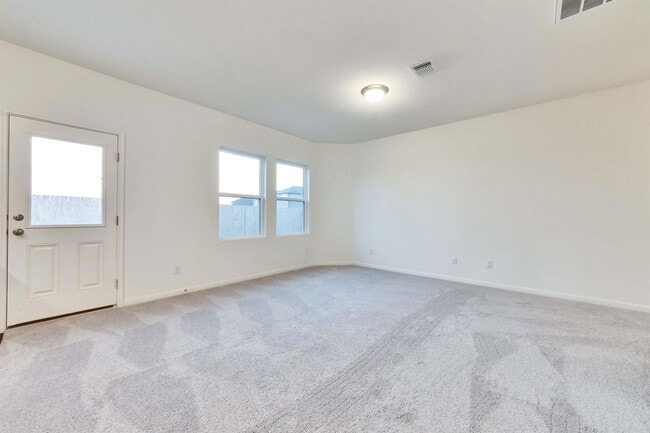 Building Photo - 1008 Gray Fox Lp