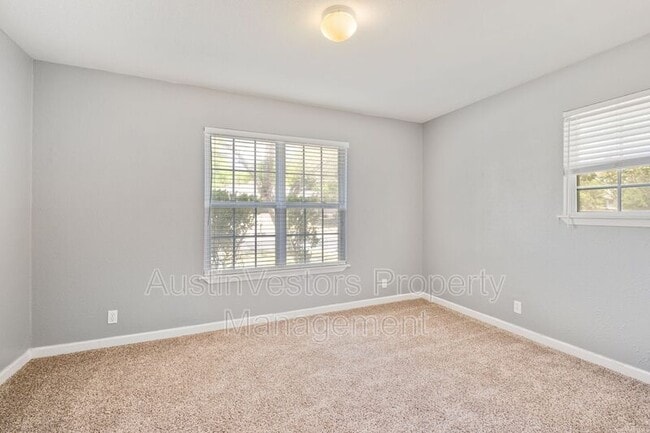 Building Photo - 5504 Coventry Ln